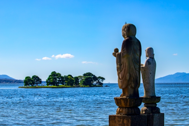 宍道湖の袖師地蔵と嫁ヶ島の写真