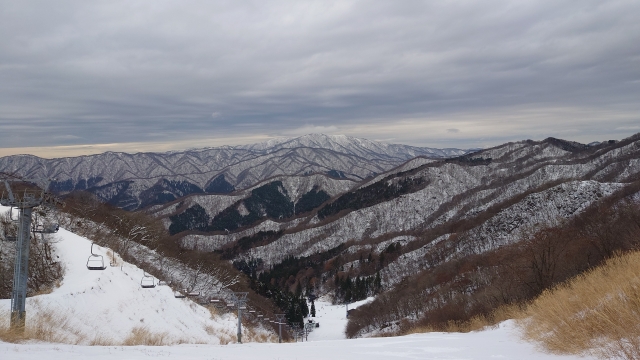 キャンピングカでースキー旅、伊吹山