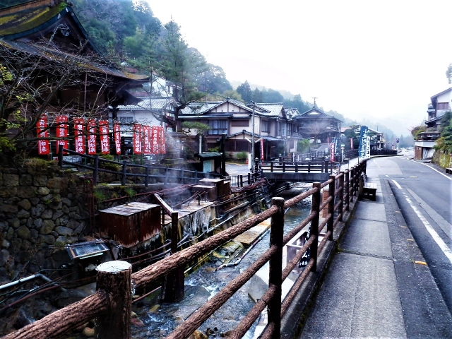 湯の峰温泉街の風景